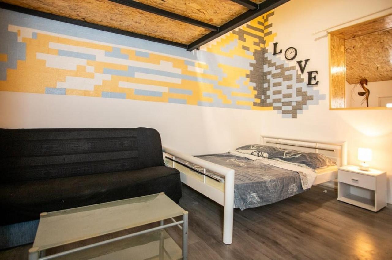 Apartments Punta 2 Омиш Экстерьер фото