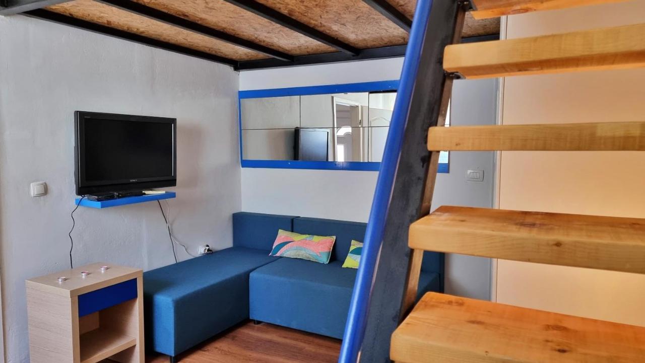 Apartments Punta 2 Омиш Экстерьер фото
