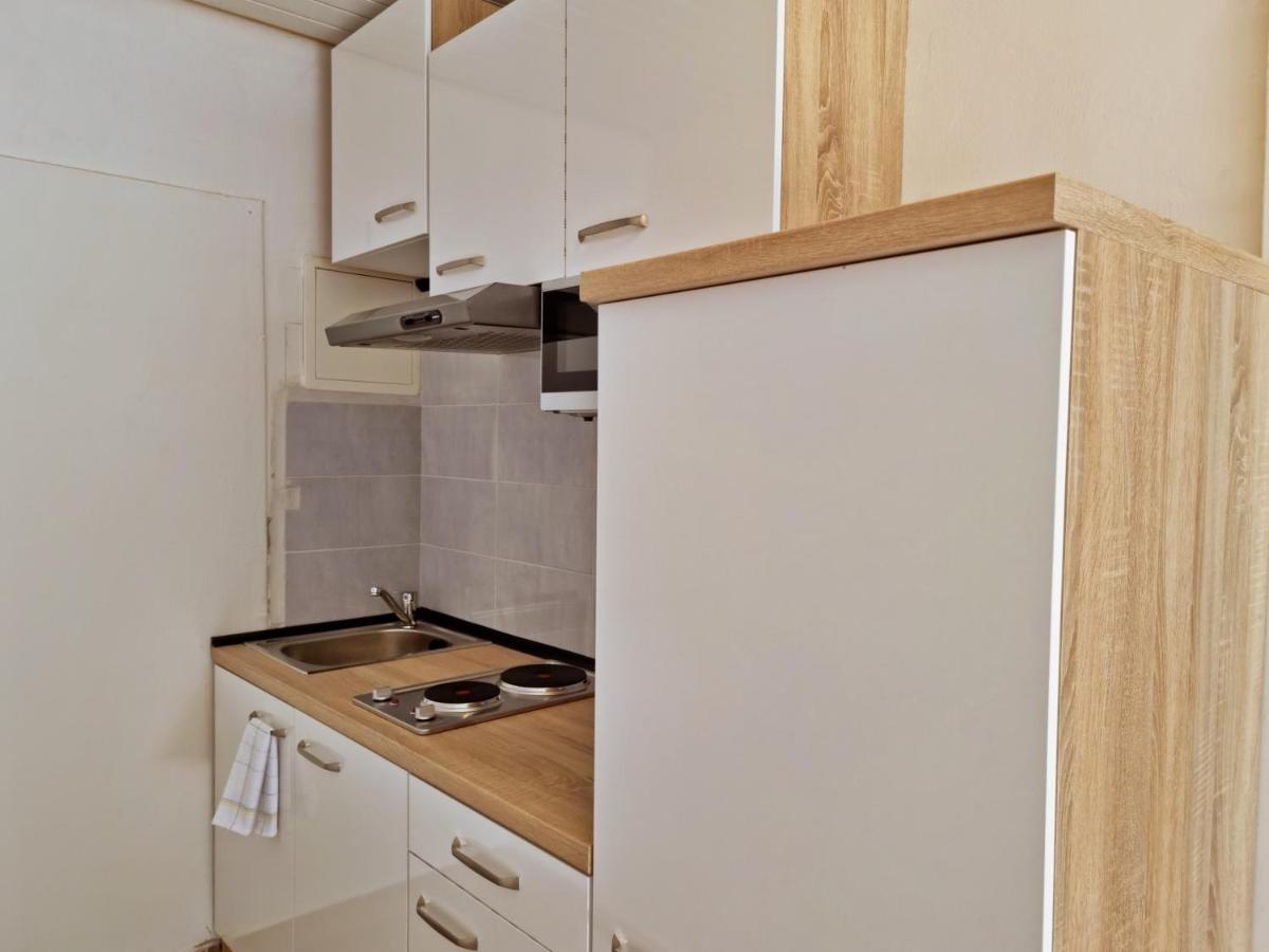 Apartments Punta 2 Омиш Экстерьер фото